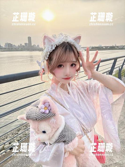 像冲田凛花rinka一样居家：精美COS合集，带你领略她的私密世界