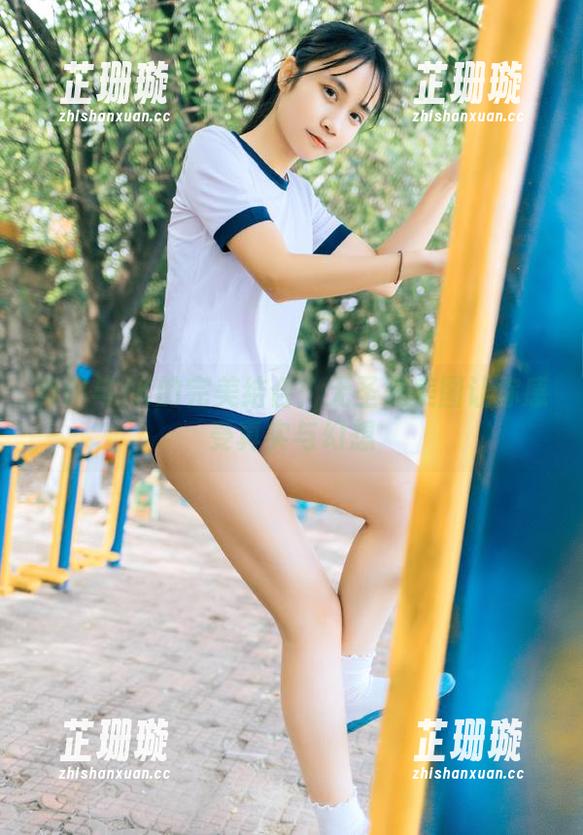 南鸽与JK的完美结合：无圣光美图让你感受真实与幻想