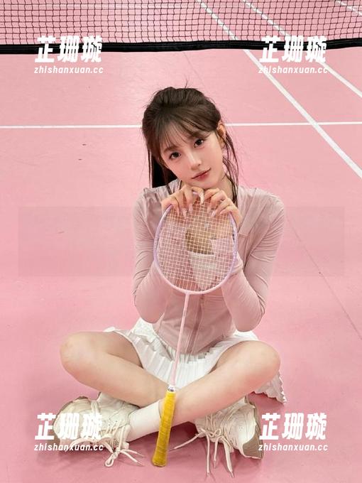 微密圈 - 更新来袭！周妍希豹纹写真原图，展现别样的时尚与个性