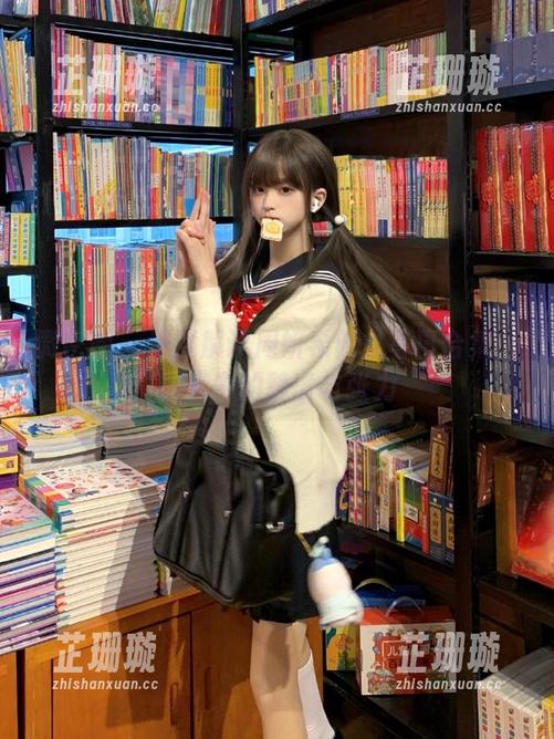 微密圈 - 深度解读周妍希修女写真合集：时光中的静谧与张力