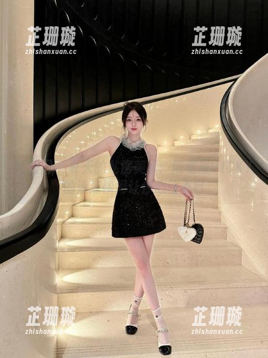 嗲囡囡 - 夏天的私房美图：陈雅漫VICKY的清凉瞬间让你心动不已