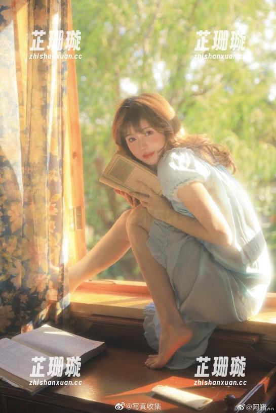 微密圈 - 宝儿茹171的黑色睡衣作品集，辣眼睛的同时也不忘搞笑分享！