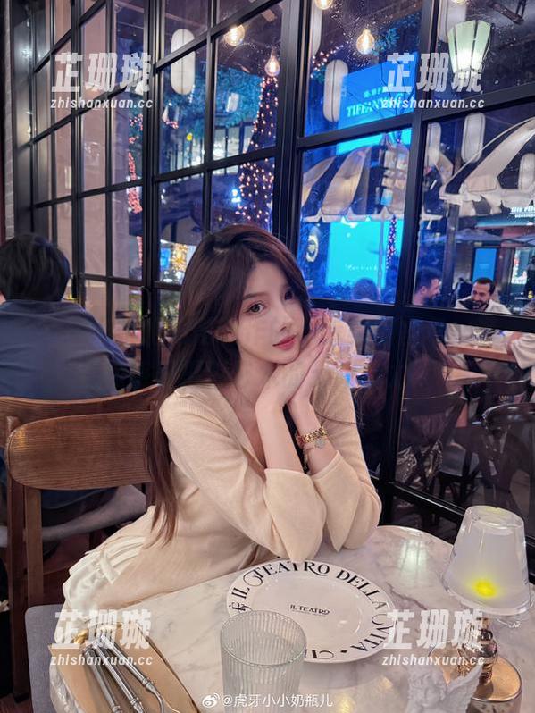 小小奶瓶儿倾情制作的迦南美图图包，带你感受摄影艺术的无限魅力。