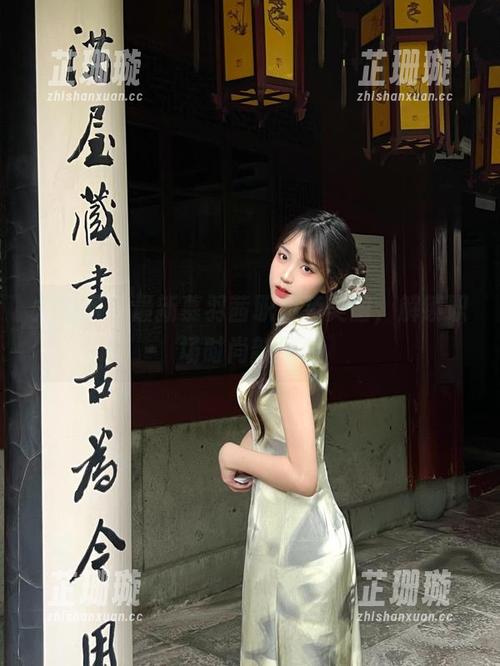 尤果网 - 最新慕羽茜职业装美图，解锁职场时尚新灵感