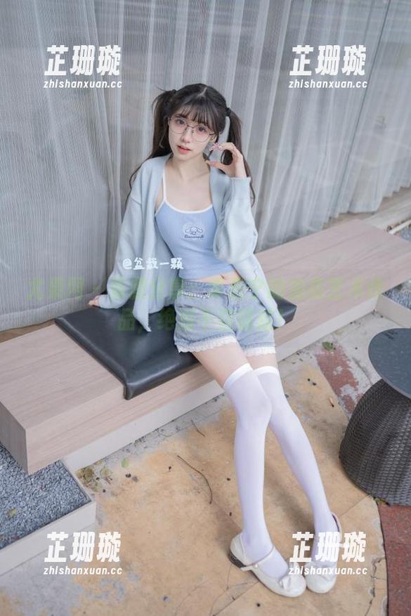尤果网 - 资源分享：李思宁的油亮艺术作品，绝对不容错过！