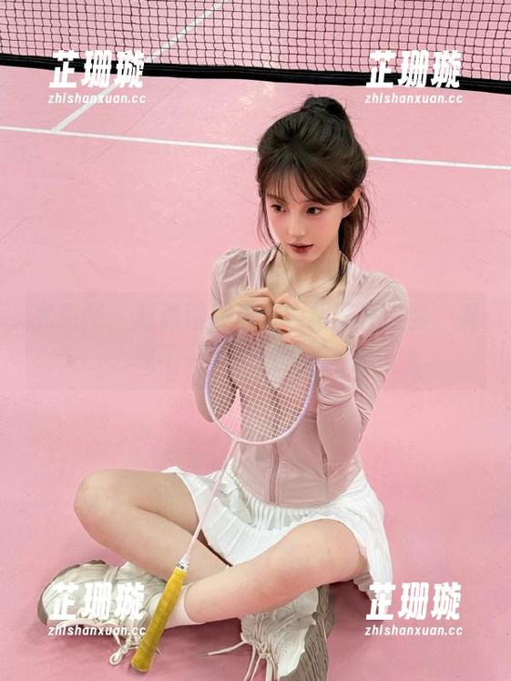 尤果网 - 陈雅漫高清连衣裙写真资源，展现不一样的浪漫与魅力