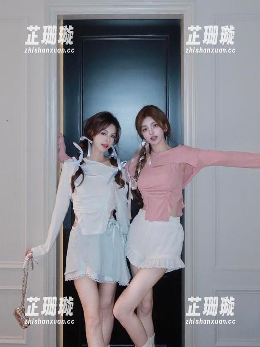 屿鱼职场风采：职业装作品摄影福利，别错过的绝美瞬间！