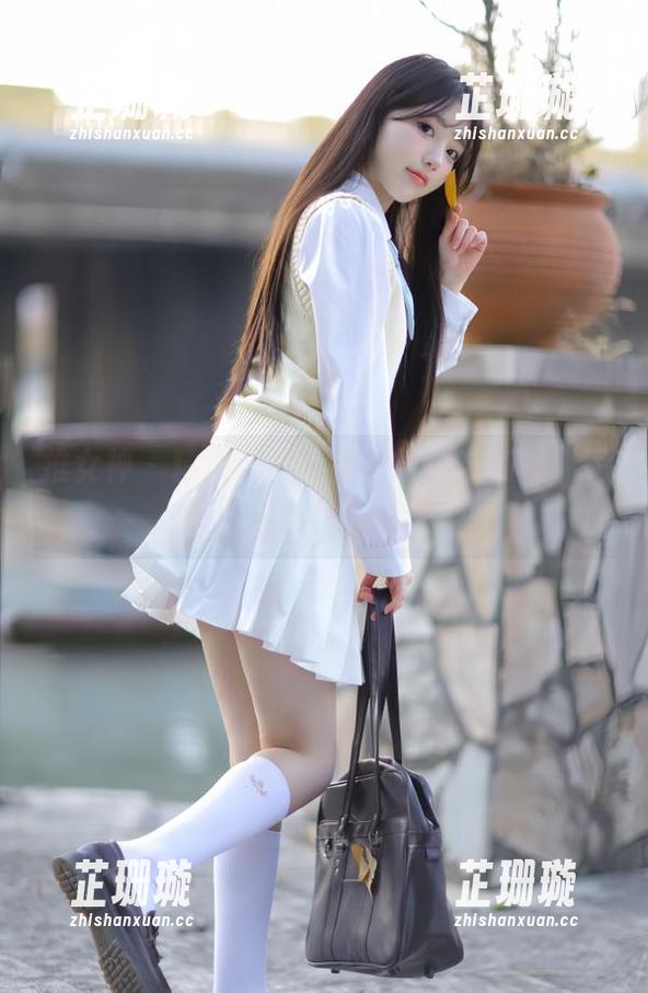 推女神 - 精选合集：程小烦豹纹写真，探索个性化的视觉盛宴