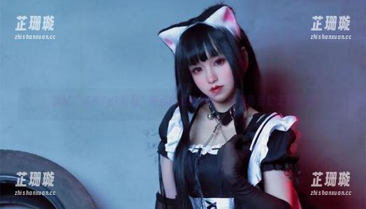 揭秘“末夜787校服”背后的私房美图，释放青春的无限可能