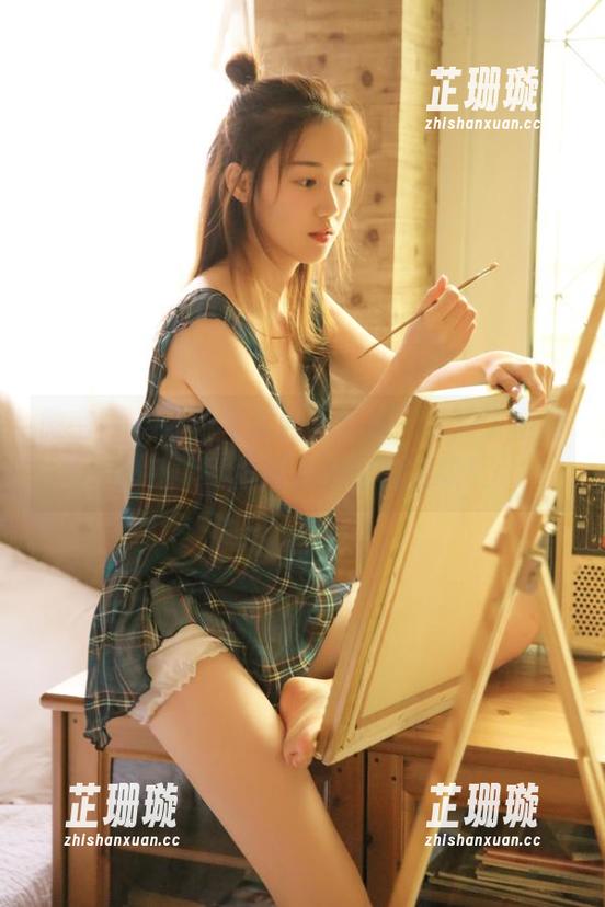 微密圈 - 最新写真合集发布，桃脱了黑丝作品照引发网友热议与赞叹！