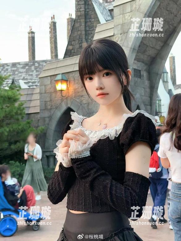 体验“桜桃喵”的动感之旅：新运动套图作品带你领略不一样的美