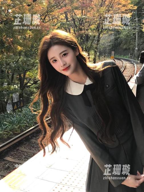 森萝财团 - 最新在线资源：小奶糕Milky校服写真，青春校园气息尽展无遗