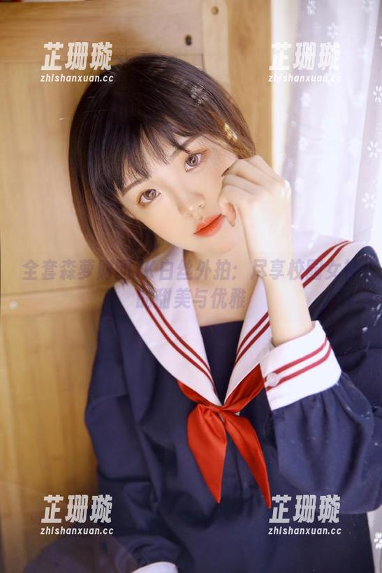 全套森萝财团JK白丝外拍：尽享校园女神的甜美与优雅