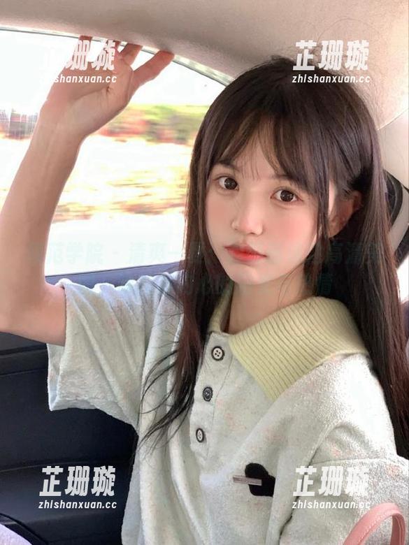 模范学院 - 清爽一夏：慕羽茜泳池高清美图，唤醒你内心的阳光与热情