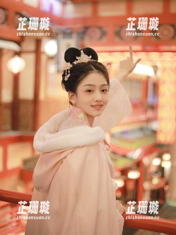 模范学院 - 精彩绝伦的全套图片：程程CC与妹妹展现青春活力，快来找灵感！