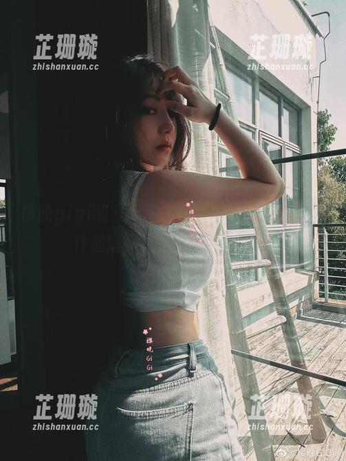 樱晚gigi的“晚哥系列”雨天写真：原图作品暗藏泪水与欢笑的交融
