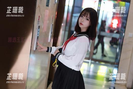 玉汇yuuhui 精选玉汇yuuhui的棉袜作品集,袜子也能撑起一片天的搞笑风!
