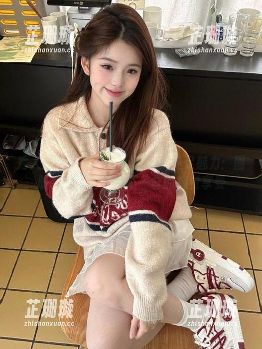 秀人网 - 一探laura阿姣的美足魅力：图册中的原图带来不一样的视觉享受
