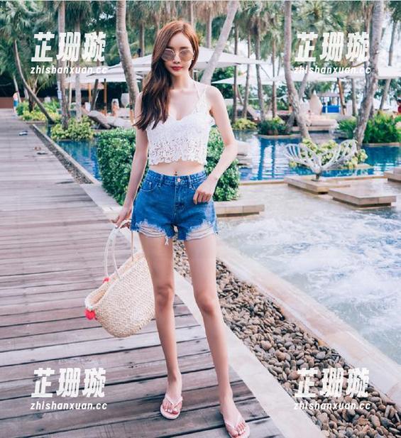 秀人网 - “tina_甜仔日常”等你下载，网盘里有你找不到的搞笑灵感！