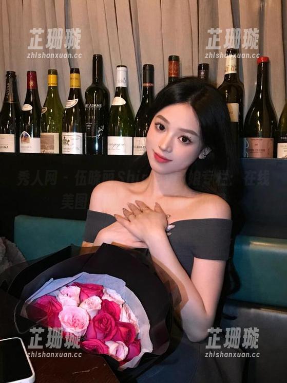 秀人网 - 伍晓丽Shirley厨娘专栏：在线美图展现厨房里的别样风景