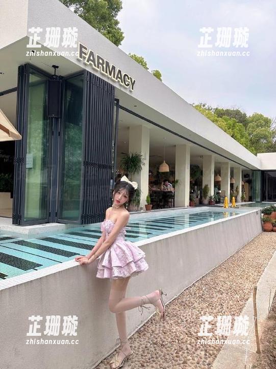 秀人网 - 安然maleah作品集大公开：分享她的魅惑网袜身姿带来的视觉盛宴