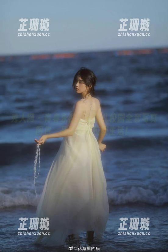 秀人网-安然儿 秀人网 - 青春永驻!安然儿校园全套写真图包,品味美好校园生活!