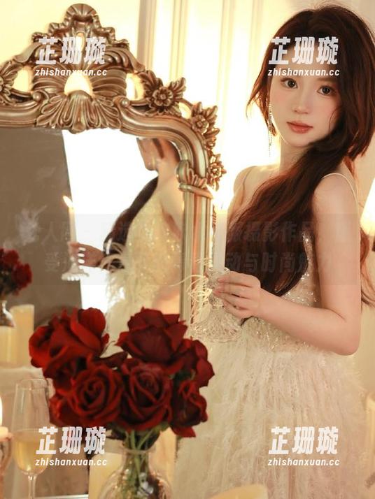 秀人网 - 精选沈欢欣水手服摄影作品，感受海洋气息下的青春灵动与时尚魅力