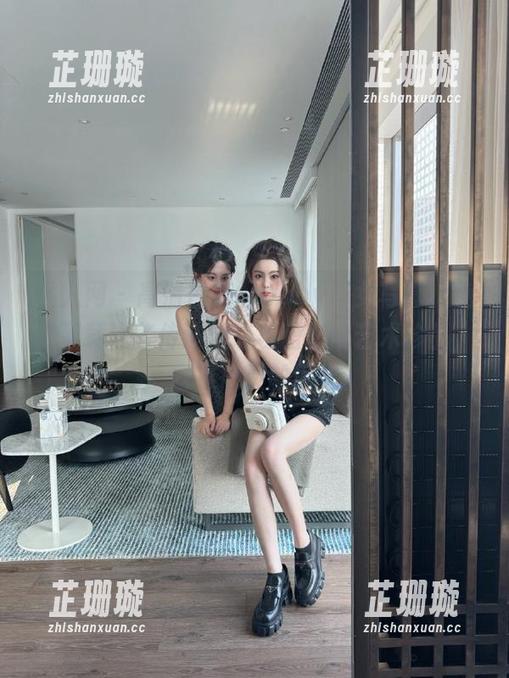 秀人网 - 高清白茹雪abby修女写真，免费下载这些传递情感与信仰的艺术珍品，留存心灵的回忆
