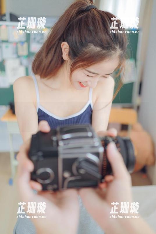 秀人网-盼盼龙女sunny 秀人网 - 制服主题下的盼盼龙女sunny,带来非凡美图和绝美照片