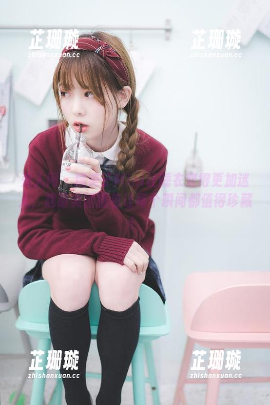 秀人网 - 糯美子Mini让睡衣变得更加迷人，超萌美图图包让每个瞬间都值得珍藏！