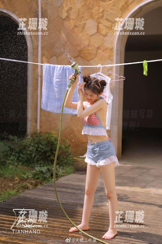 秀人网 - 惊艳上线：葛征Model妹妹写真图包火热下载，尽情体验绝美瞬间！