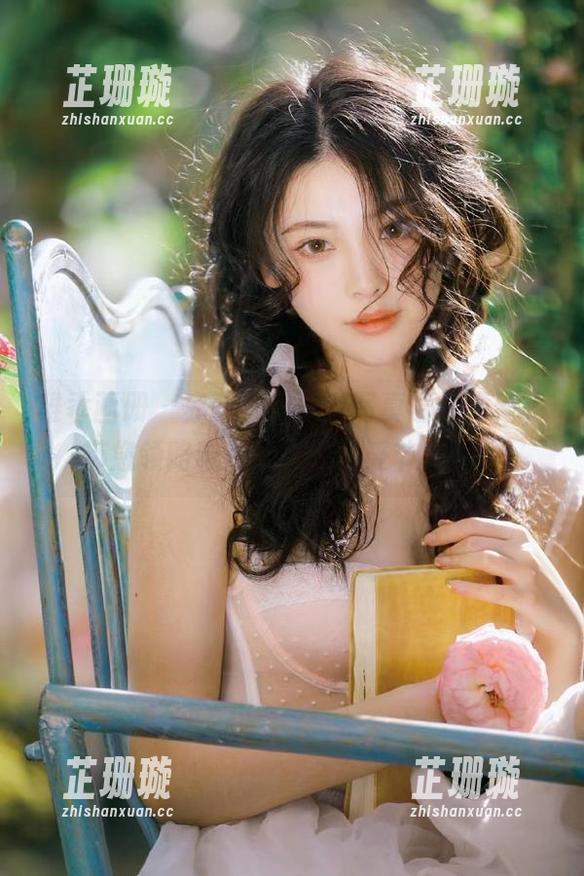 稚乖画册 - 赤西夜夜圣诞写真最新更新，带您领略唯美图片，享受节日魅力