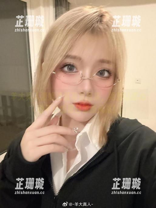 羊大真人清姬泳装写真图集，绝对让你心动不已的夏日清新风格！