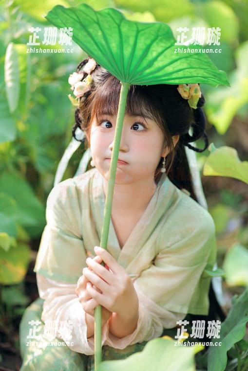 美媛馆 - 探索toro羽住妹妹的私房写真艺术，邂逅她的不一样的青春故事！