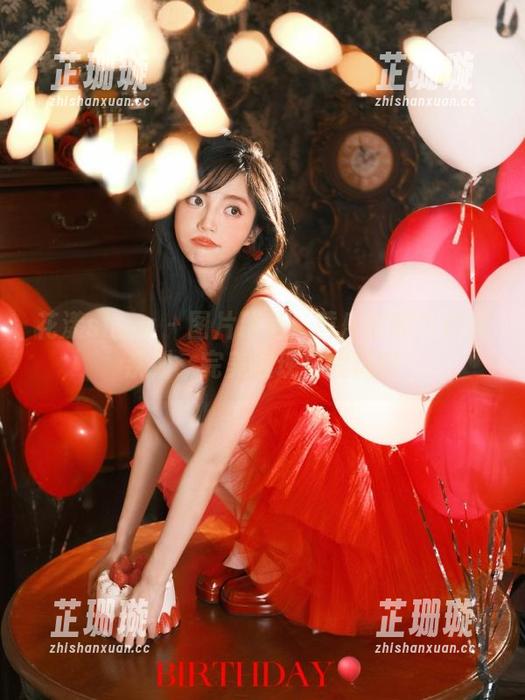 花漾show - 图片精选：黄乐然的牛仔裤系列，完美展现自我风格