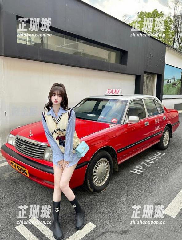 微密圈 - 若若老师的高清写真秀，女孩们的梦幻与现实结合