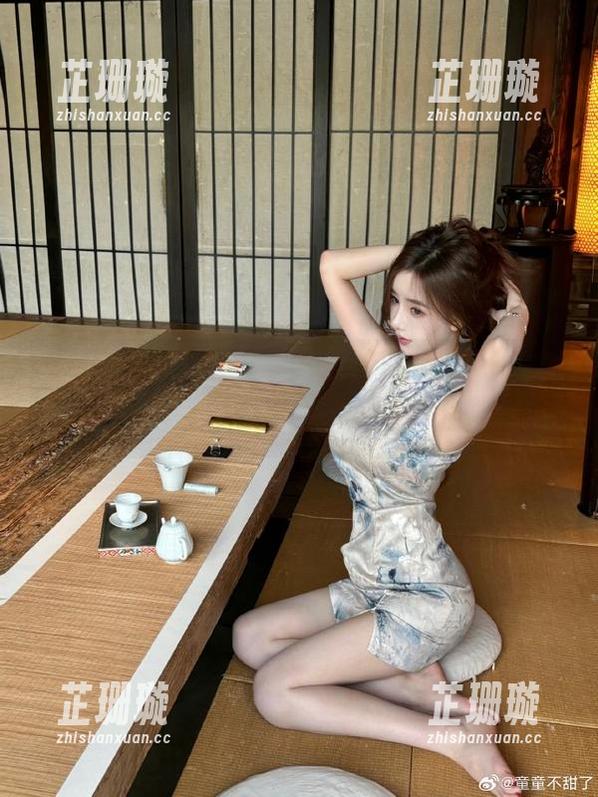 蜜桃社 - 在线写真中的露西Lucy短裙：不只是风格，更是态度的彰显