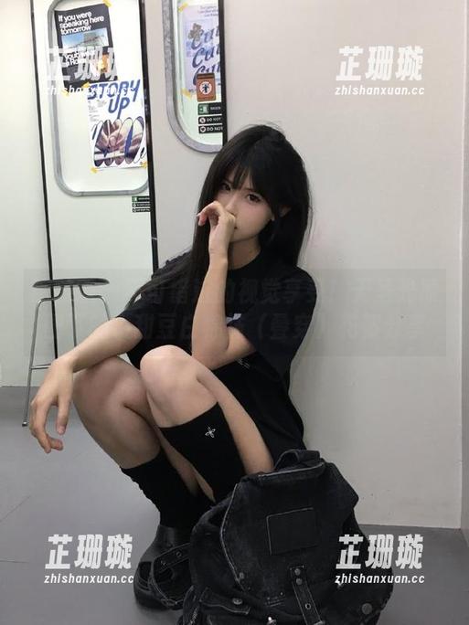 袜啵啵 - 不可错过的视觉享受！无圣光原图下的小甜豆白棉袜（叠穿）花絮分享