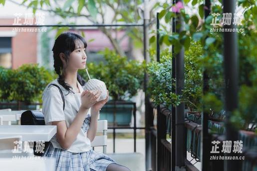 西瓜少女花嫁绝美写真合集，随时下载收藏她的经典作品！