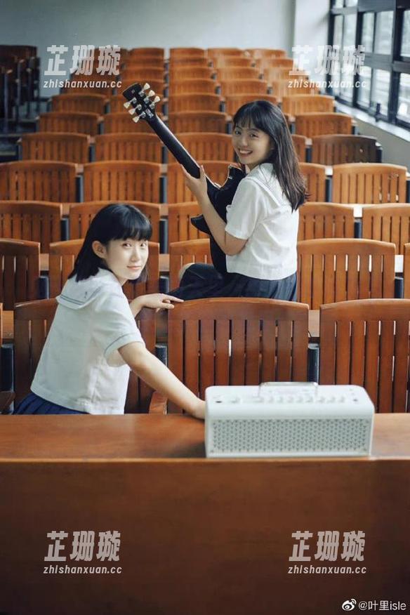 见新摄影在甜美雨天里，奉上温暖写真与绝美美图的视界