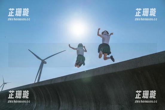 语画界-Miko酱吖 语画界 - 最新黑色写真作品分享:Miko酱吖与你一同探索时尚的新定义