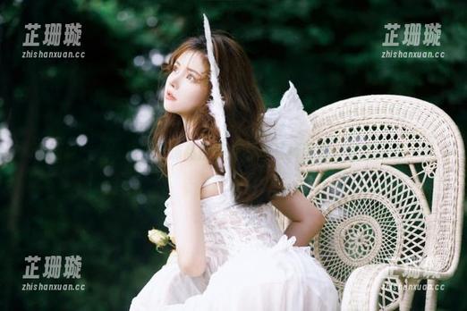 语画界 - 在线探索言沫高挑美女私房写真图集，让你眼前一亮