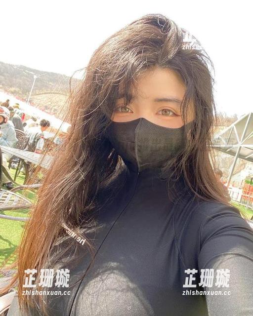 超可爱的阿寨寨ninja推出最新礼服写真，快来感受她的独特风格！