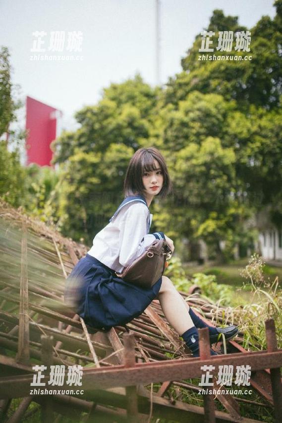 微密圈 - 探索阿色职业装作品：不可错过的职场写真资源大全