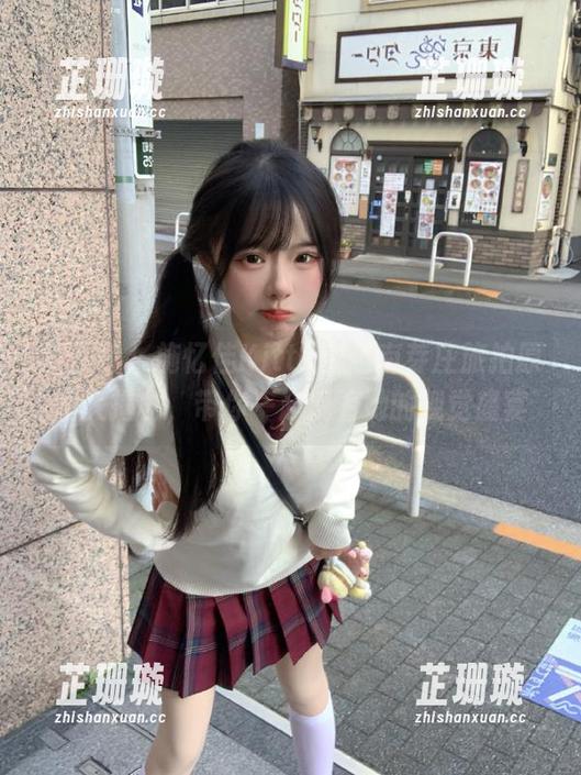 青豆客 - 施忆佳Kitty酱越南芽庄旅拍原图大揭秘，带你一起观看她的视觉盛宴