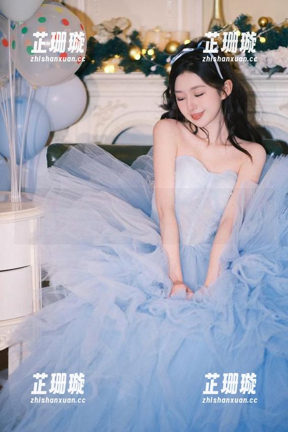 青豆客 - 王明明的女仆主题写真合集全新更新，带你领略不一样的魅力