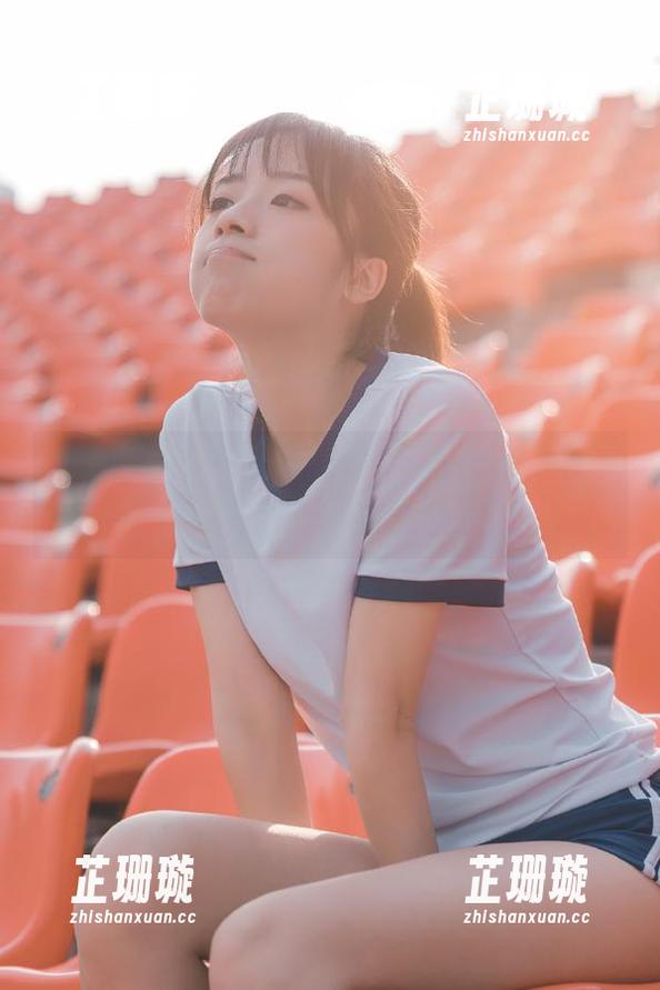 青豆客 - 颖莹儿YY写真作品集燃情更新，肉丝系列点燃你的视觉欲望！