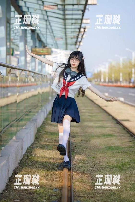 魅妍社 - 透视小尤奈的心灵：她的礼服私房作品如何定义现代优雅与美丽？