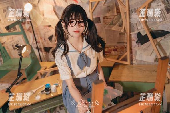 拯救无聊时光，最新黏黏团子兔图册带来裤里丝的视觉盛宴！
